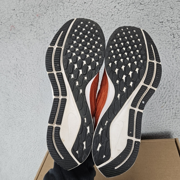 NIKE Women's Air Zoom Pegasus 36 Size 7.5 Running Shoes Orange White BV1773 802 - Picture 4 of 5
